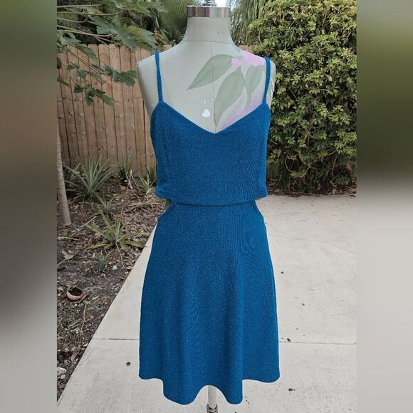 Spoiled Teal Backless Dress - Picture 3 of 9